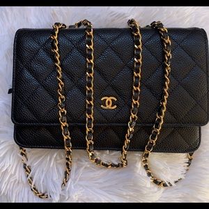(SOLD) Authentic Chanel Caviar Wallet On Chain GHW